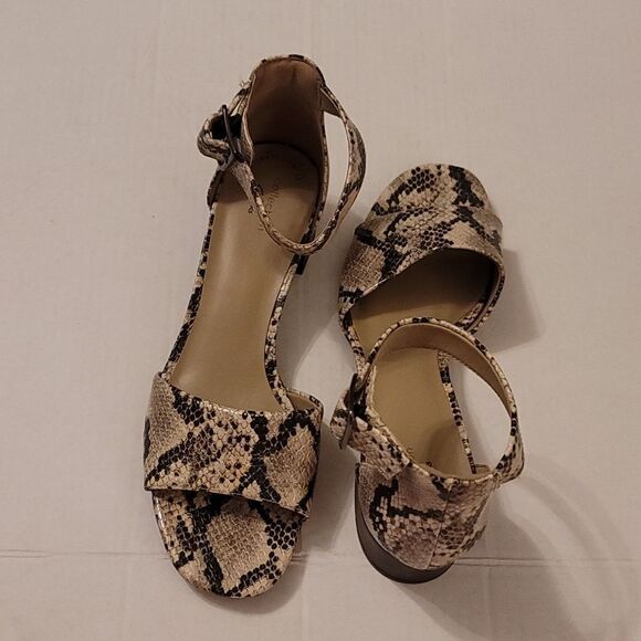 BRAND NEW CLARKS ELISA DEBRA WOMEN'S BLOCK HEEL SANDALS - Picture 5 of 14